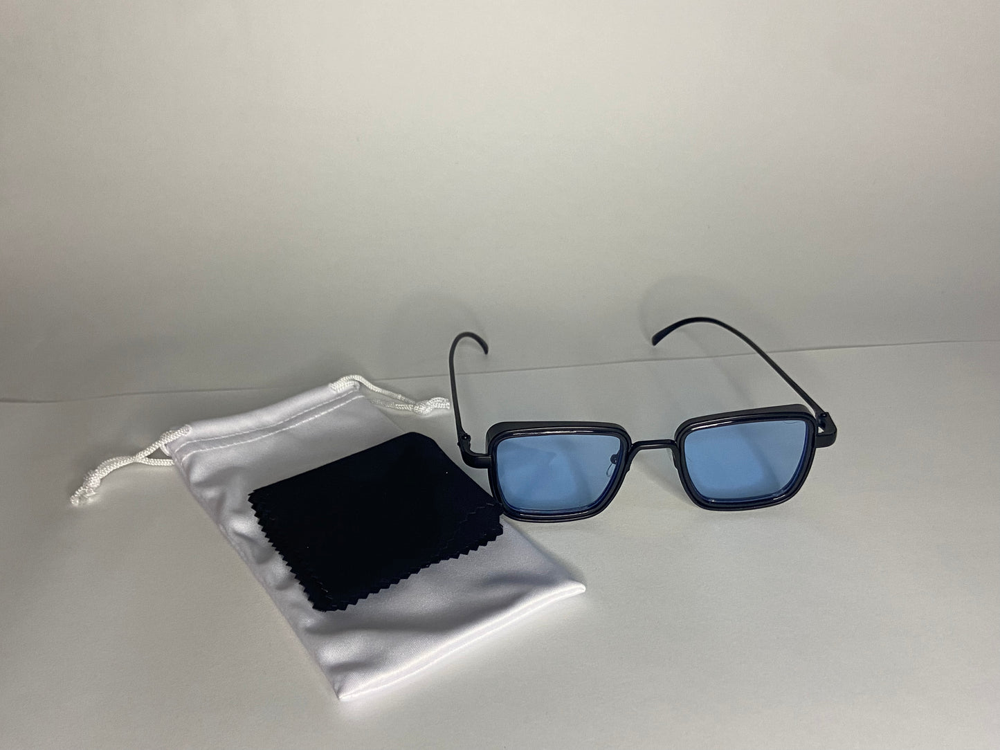 Viena blue polarized