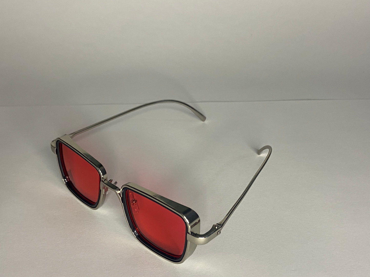 Viena red polarized