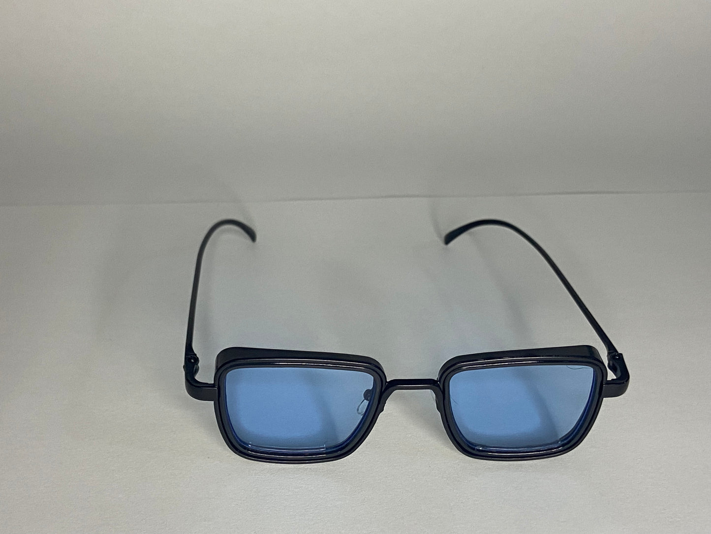 Viena blue polarized