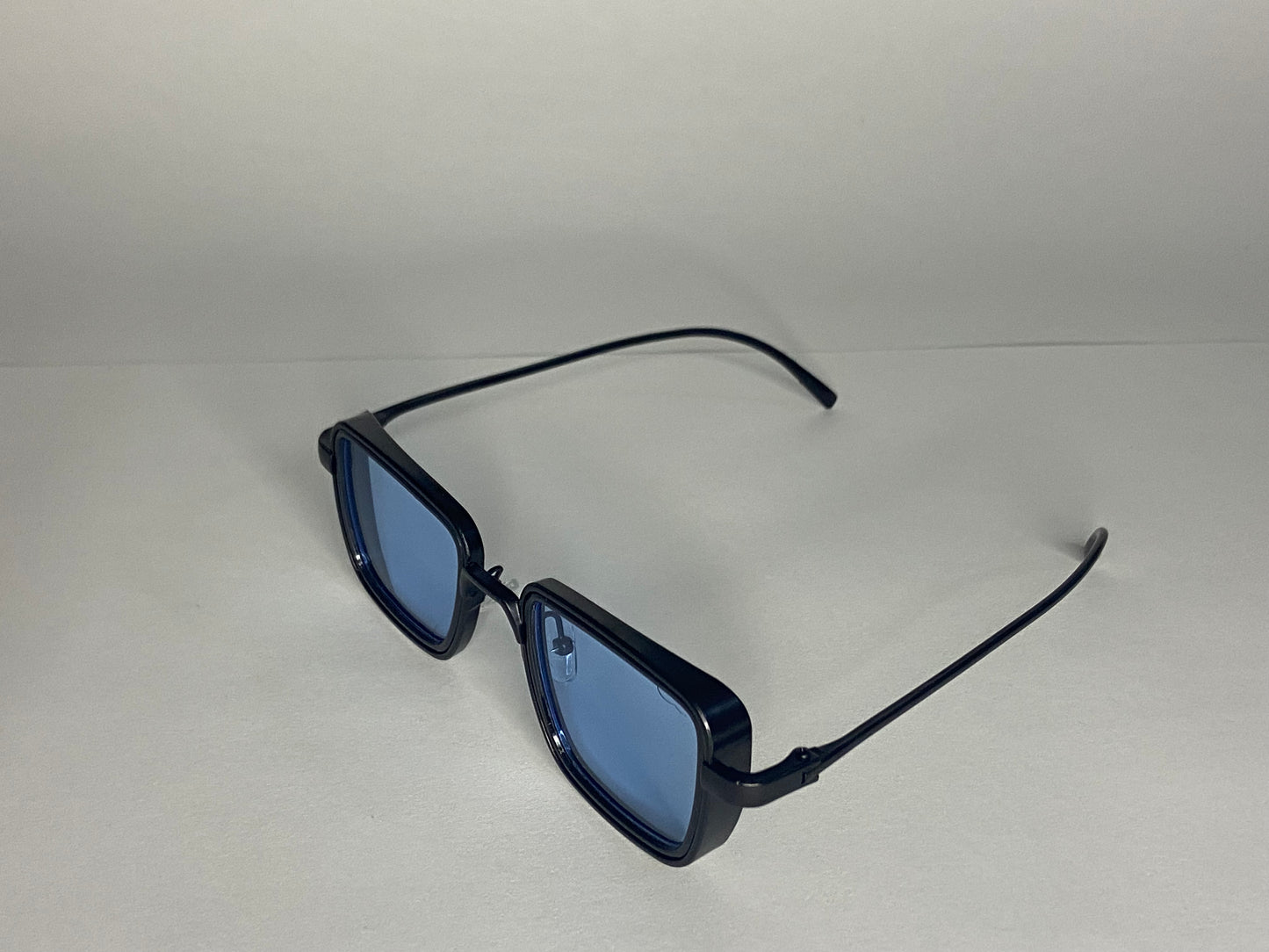 Viena blue polarized